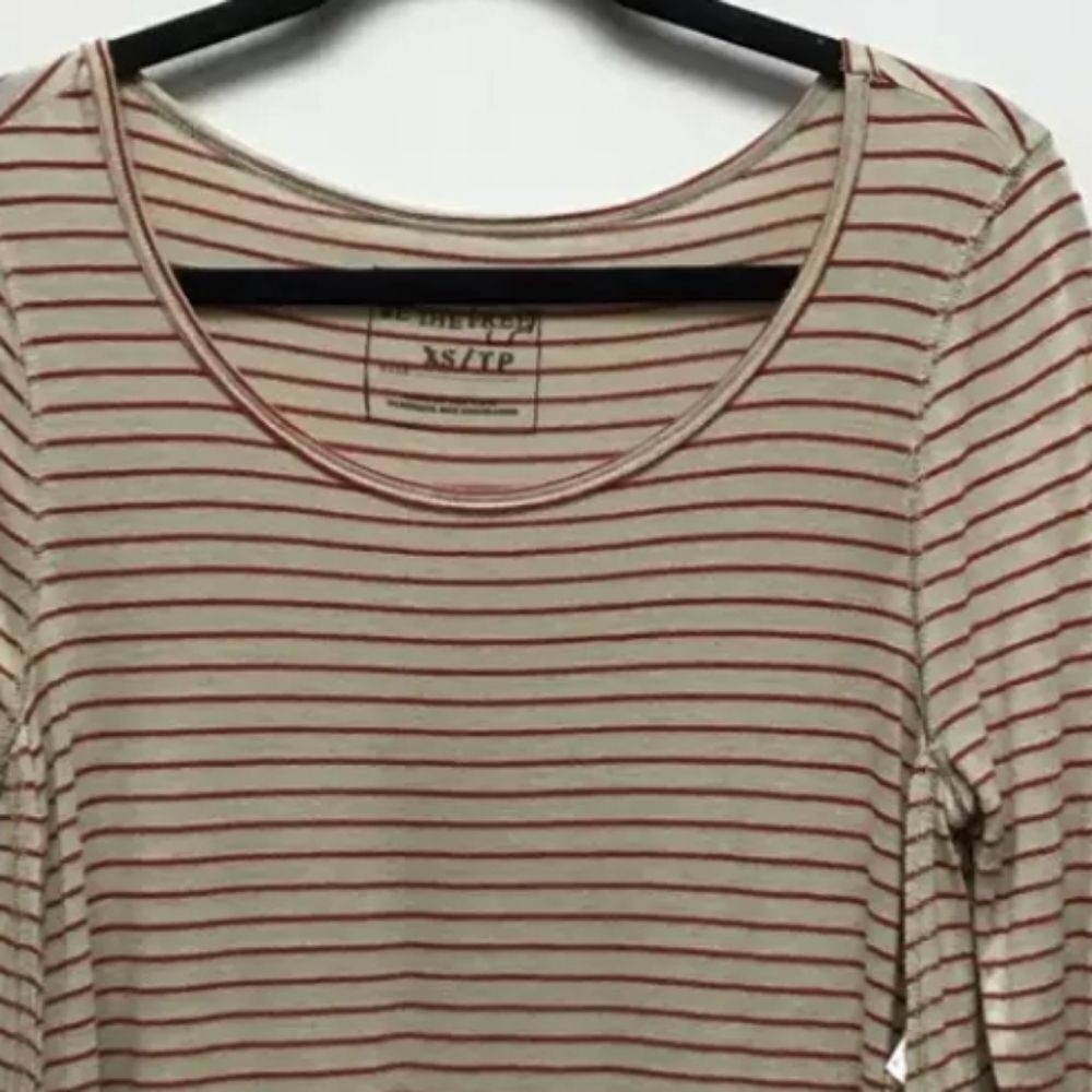 We The Free Womens T-Shirt Beige Red Stripe 3/4 Sleeve Medium Boho - Picture 12 of 15